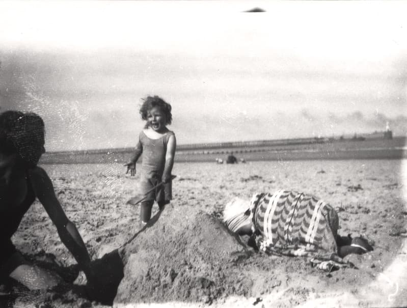 059343:Children playing on a beach Unknown c.1935