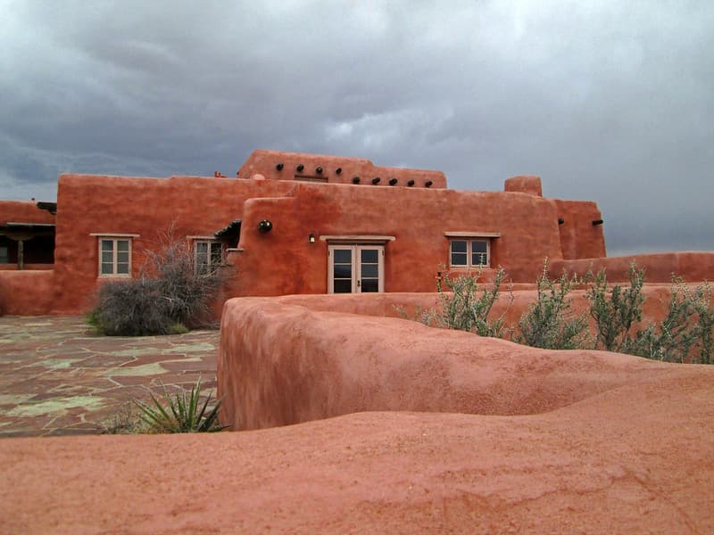 Painted Desert Inn NHL in the Rain