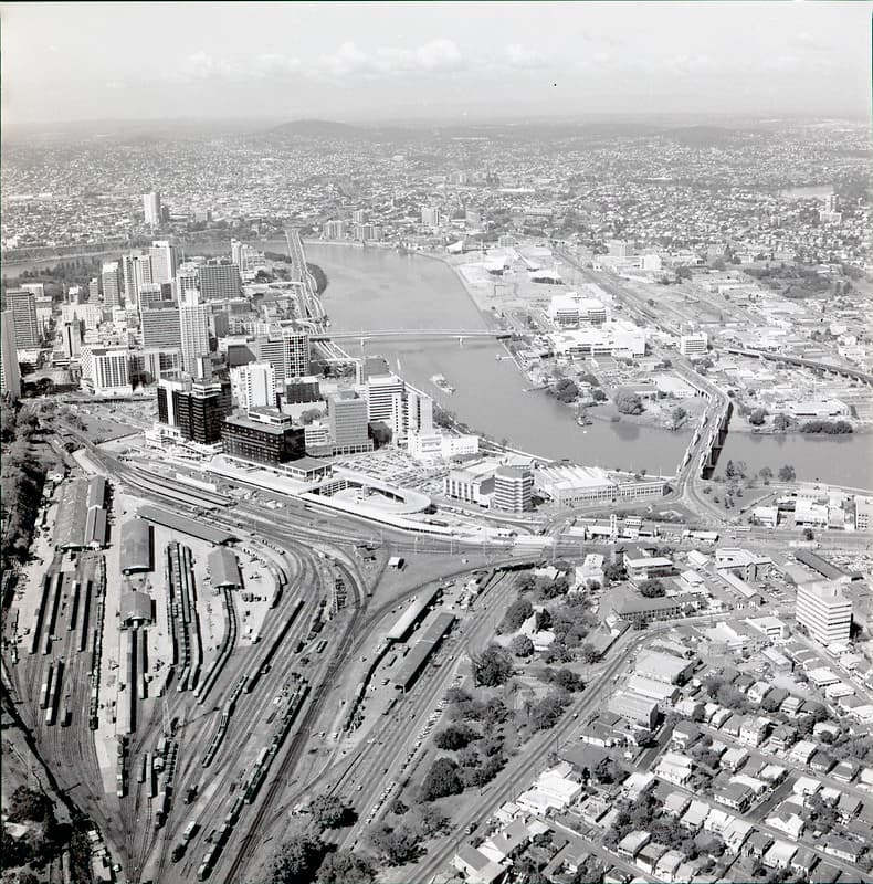 Brisbane from the sky, August 1986
