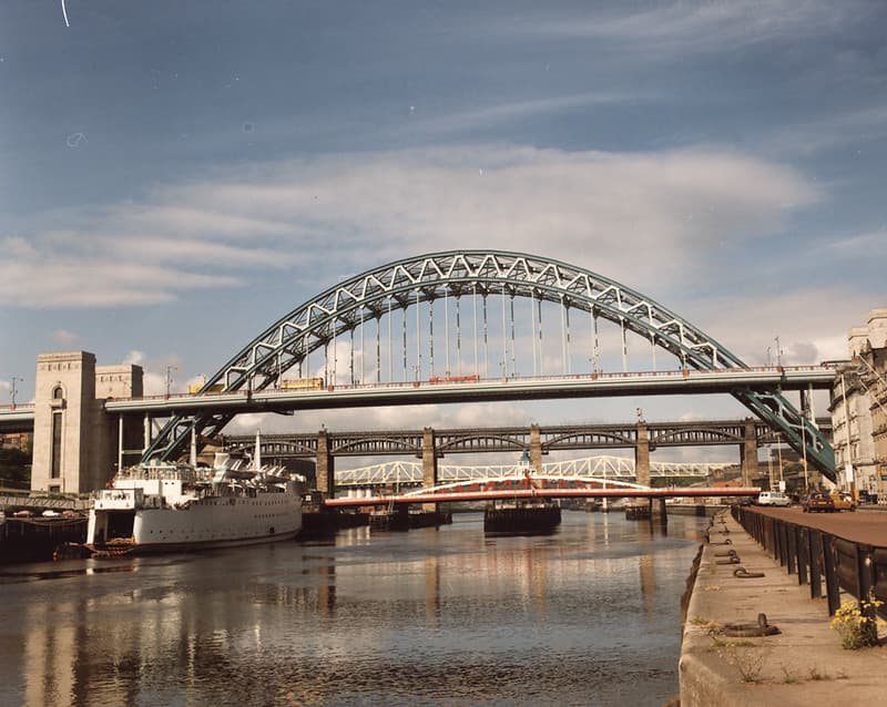055201:Newcastle bridges Newcastle upon Tyne City Engineers 1985