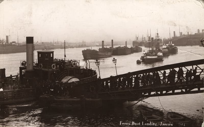 011538:Jarrow Ferry Boat Landing1937