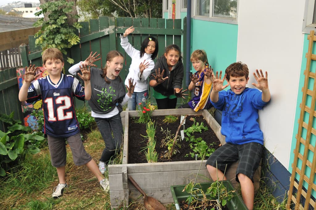 Earthday, solar, thorndonschool