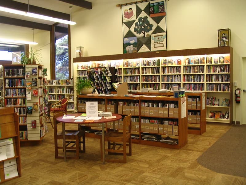 Stevenson Public Library interior 2