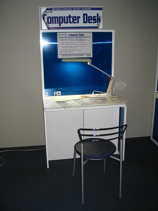 Computer Desk at Narita Airport 2