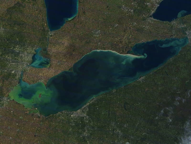 Lake Erie MODIS satellite Oct 2013