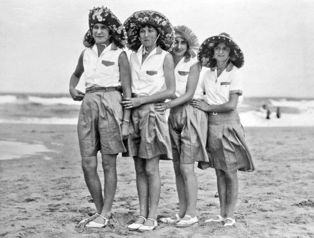 Beach scene, Maroochydore, January 1931