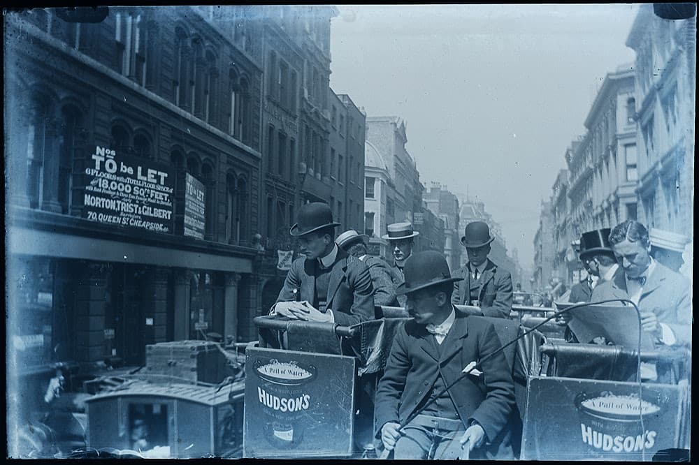 Newgate Street, London - lovely vintage street scene c. 1900