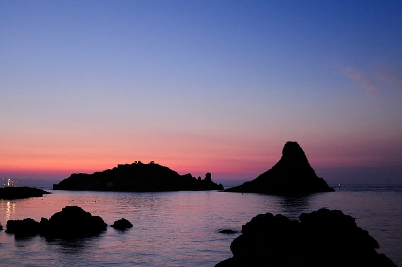 Aci, acitrezza, basalt