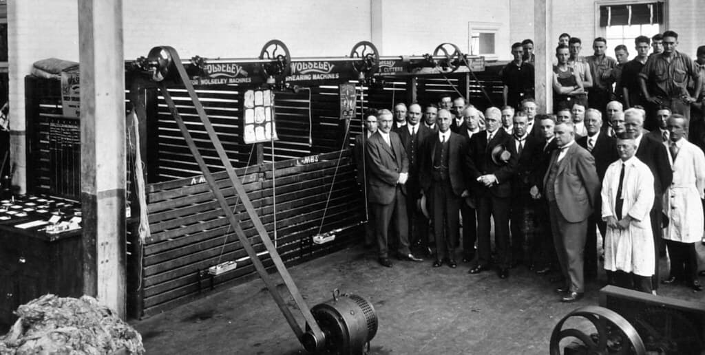Machinery, shearing, woolclipmachines