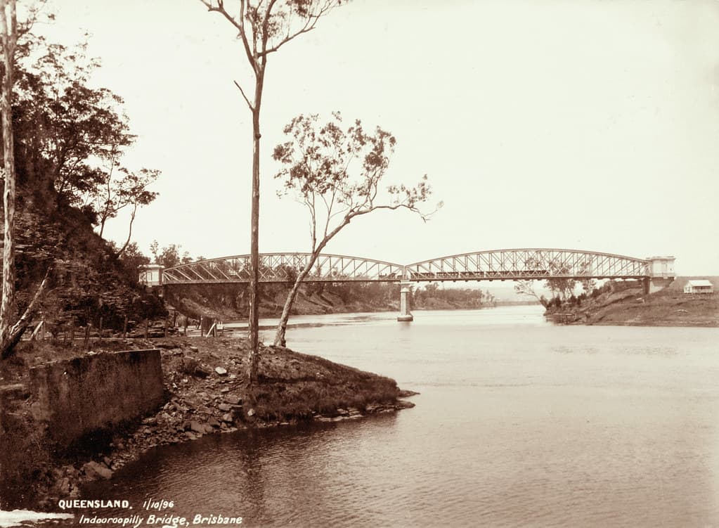 Train on Indooroopilly Railway Bridge, Brisbane, 1 October 1896