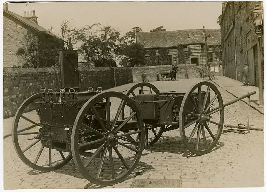 Photograph of travelling kitchen, 28 June 1915