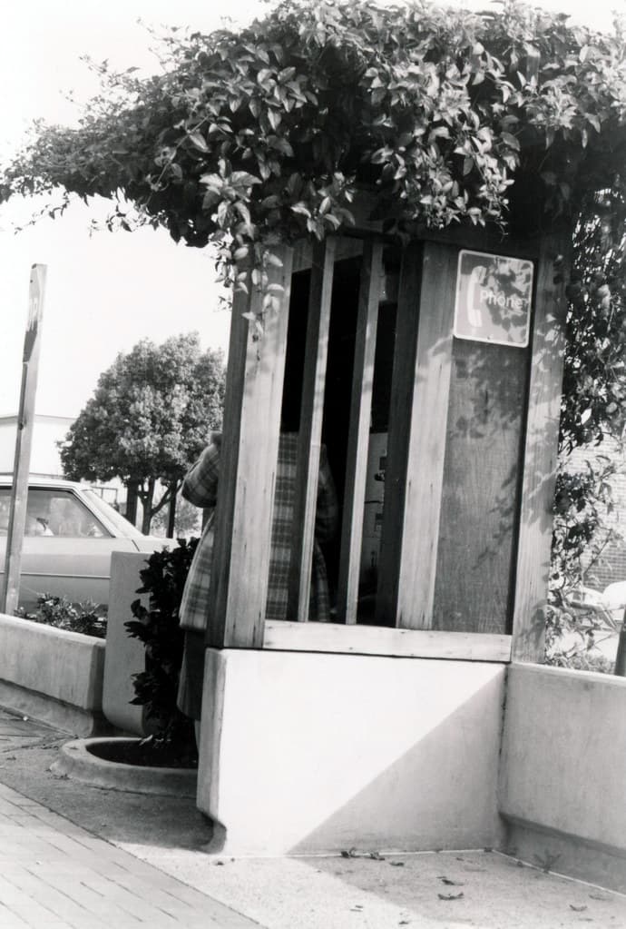 Santa Cruz Avenue street furniture - phone booth