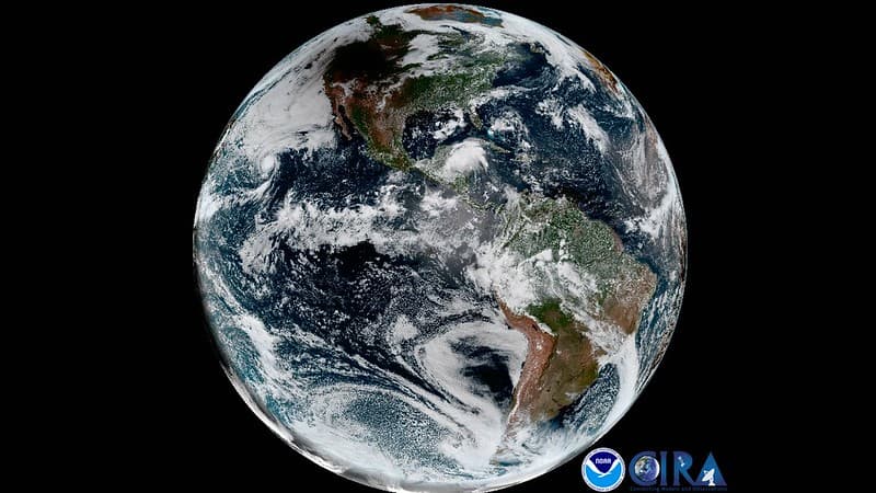 GOES-16 Full Disk Geocolor of Moon's Shadow during 2017 Solar Eclipse