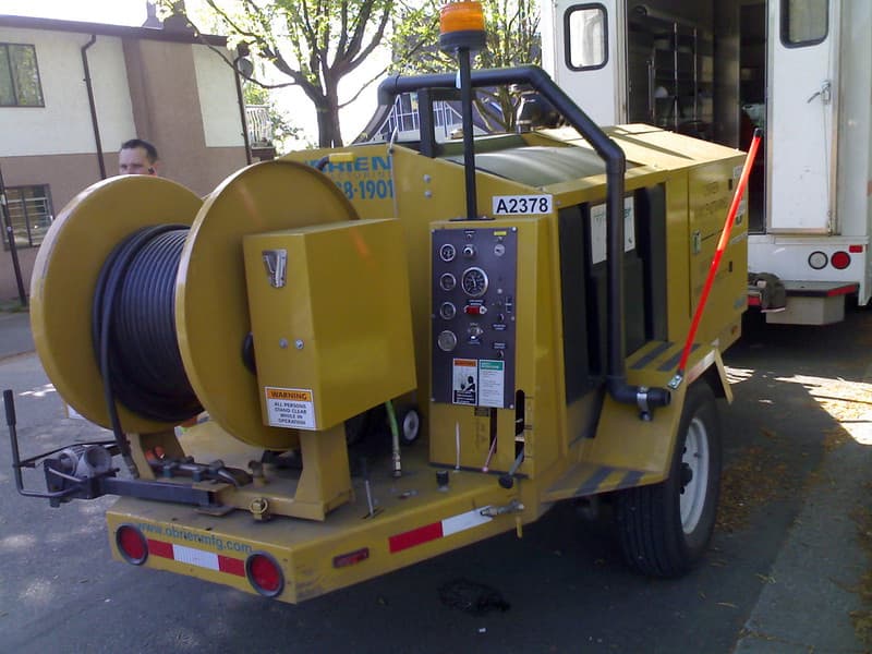 O'Brien Manufacturing cable van in East Van - Roland in Vancouver 2037