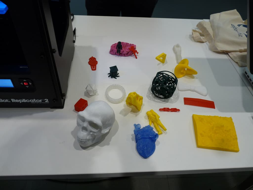 3D printer at the Oxford Libraries Conference (2)