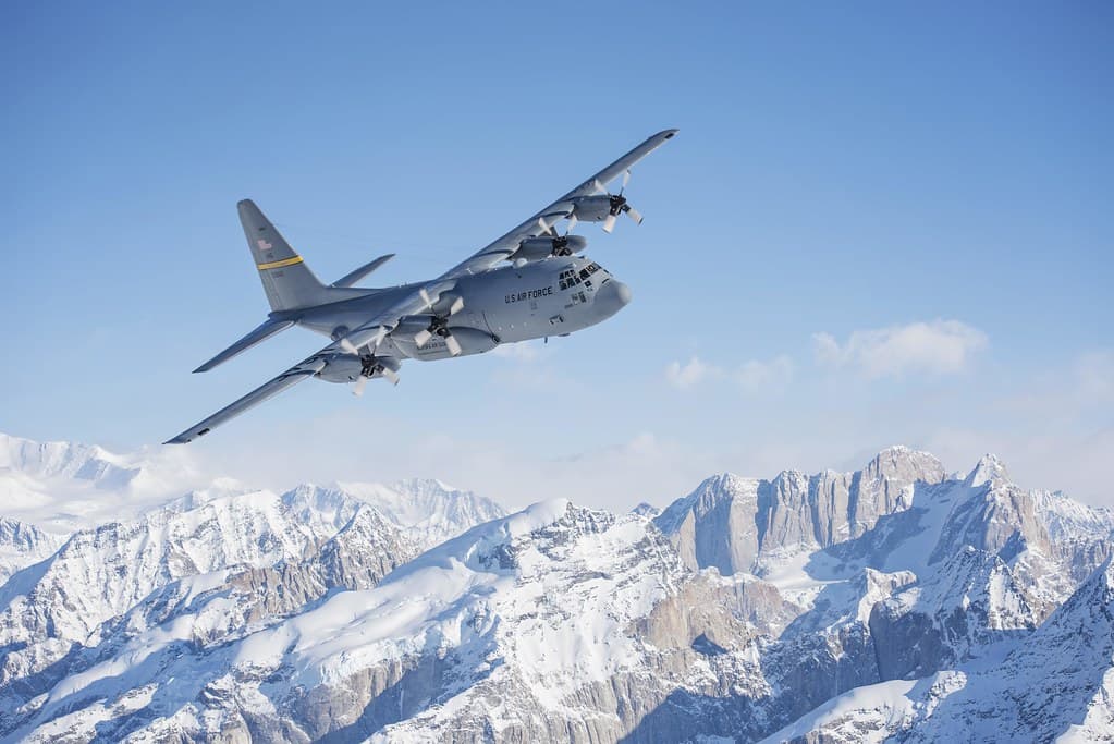 Thairliftsquadron, thwing, alaska