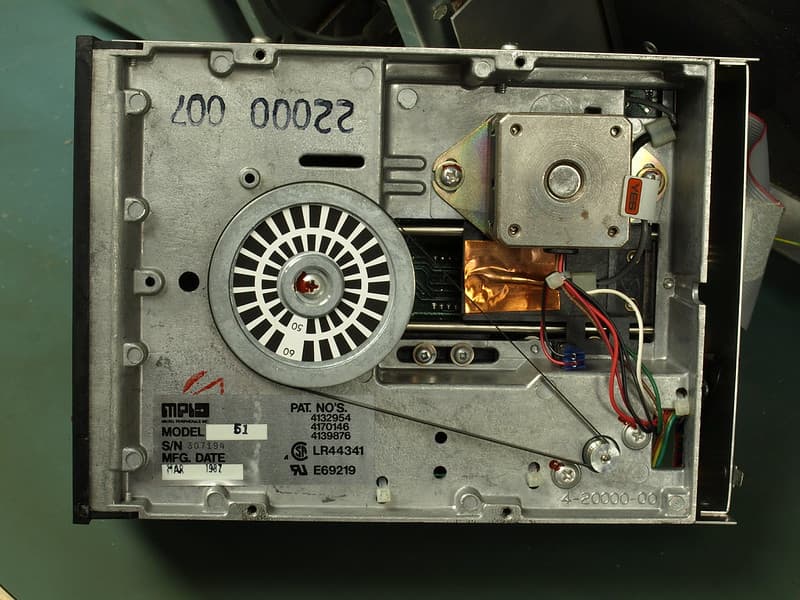 Osborne 1 Computer Teardown