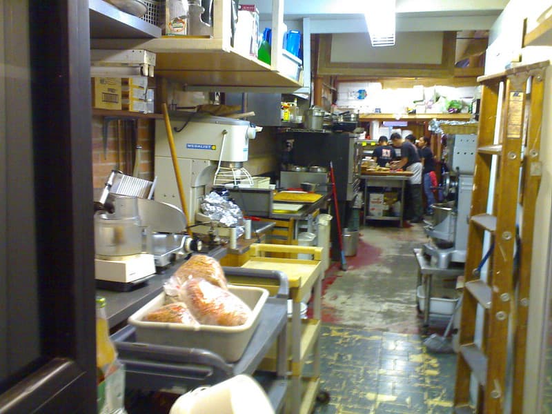 Brioche kitchen - Roland in Vancouver 2449