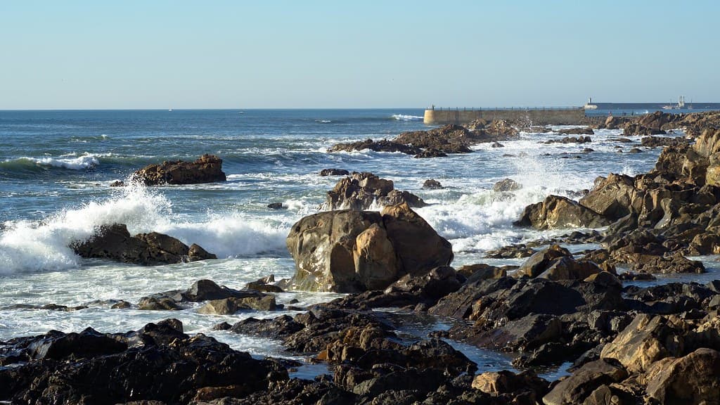Ocean, portugal, rocks