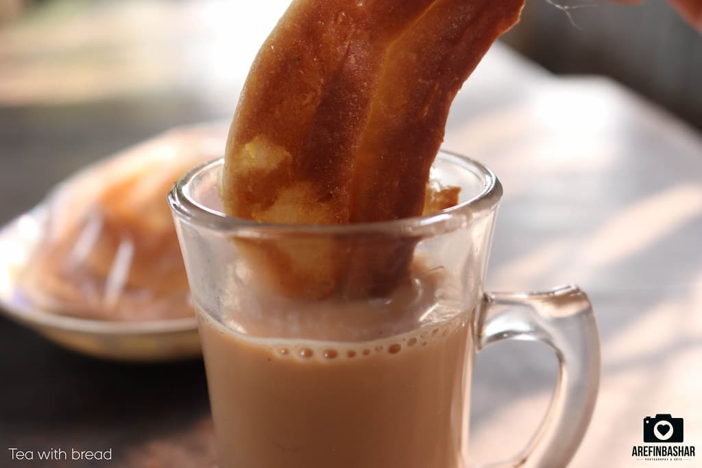 Tea with bread