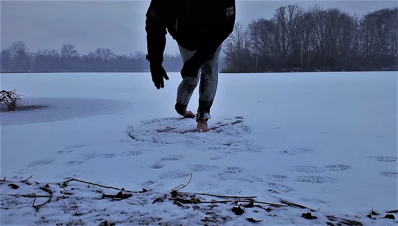 Barefoot on ice