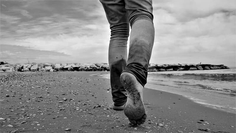 Beach bw