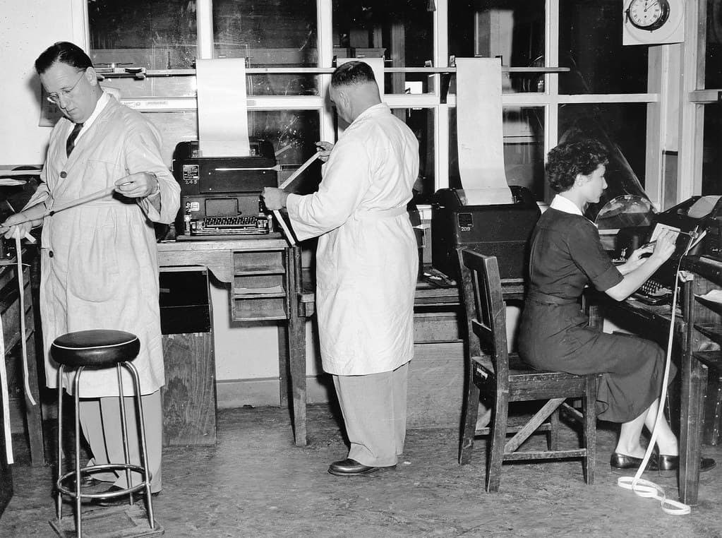 Civil Aviation radio equipment workshop, Eagle Farm
