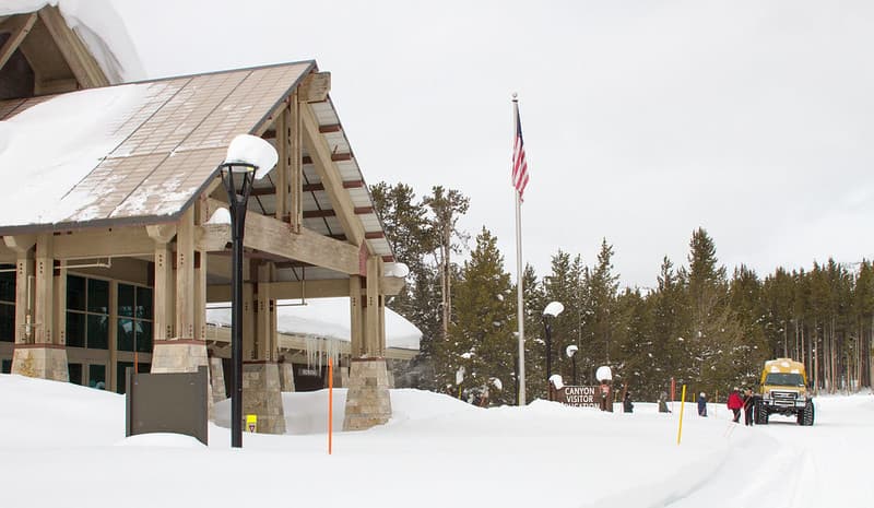 Snowcoach tour stopping at Canyon VEC