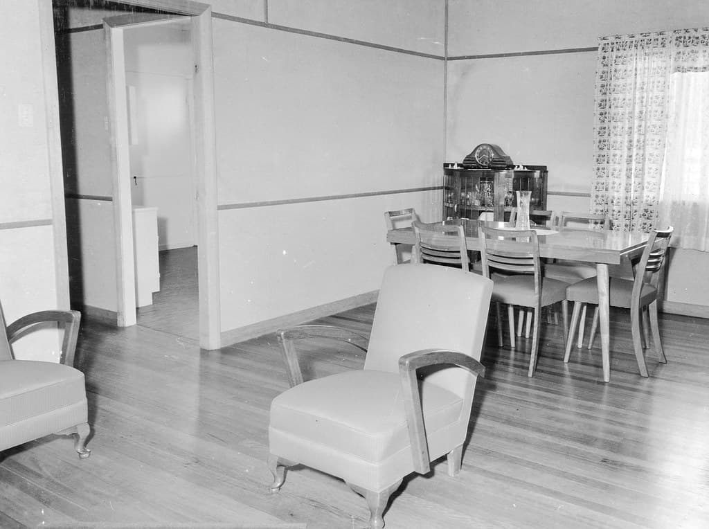 Dining room decor, interior dwelling, Alderley - Brisbane