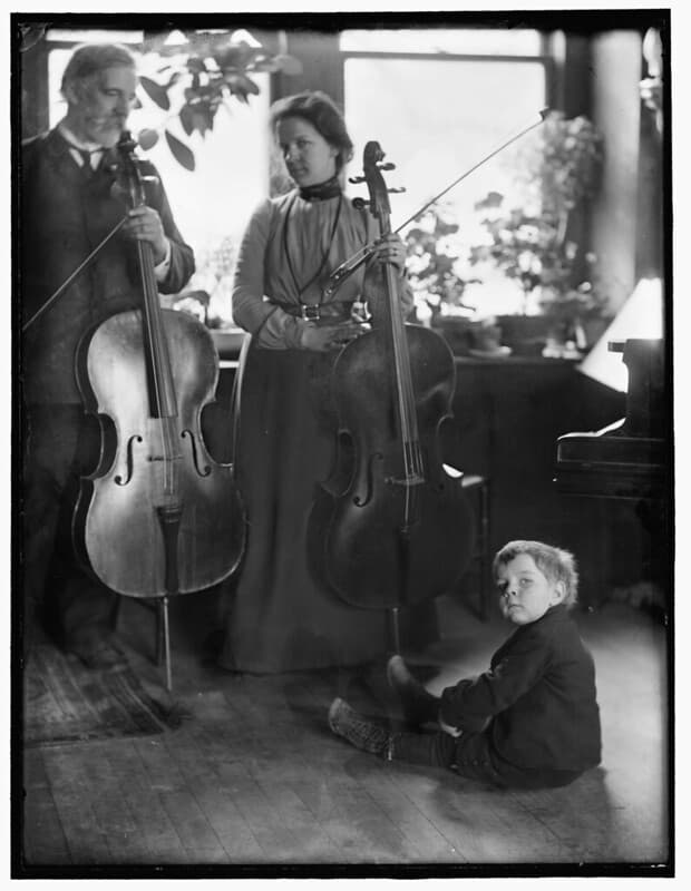 Cello, child, family