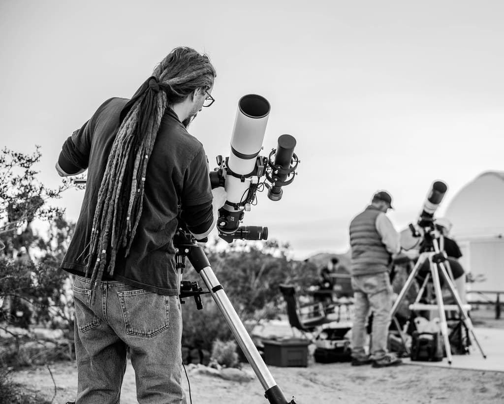 Night Sky Festival 2018-Man with telescope