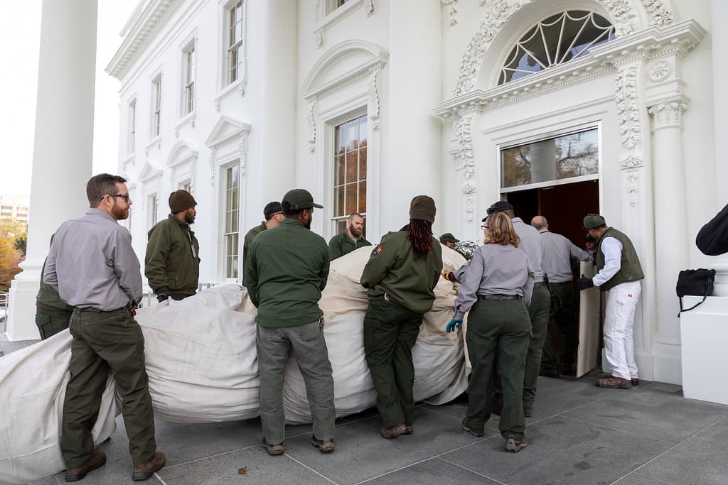 Delivery of the White House Christmas Tree