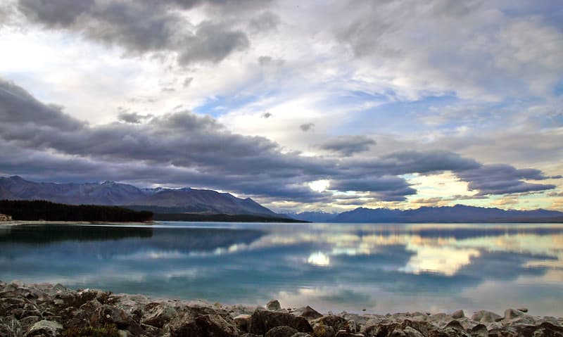 Lake Pukaki NZ.