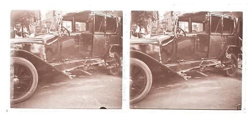 Car crash - 1920s French stereoview