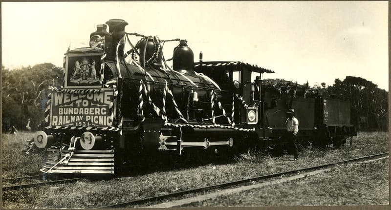 A decorated engine at the Railway Picnic, Bundaberg, 1931