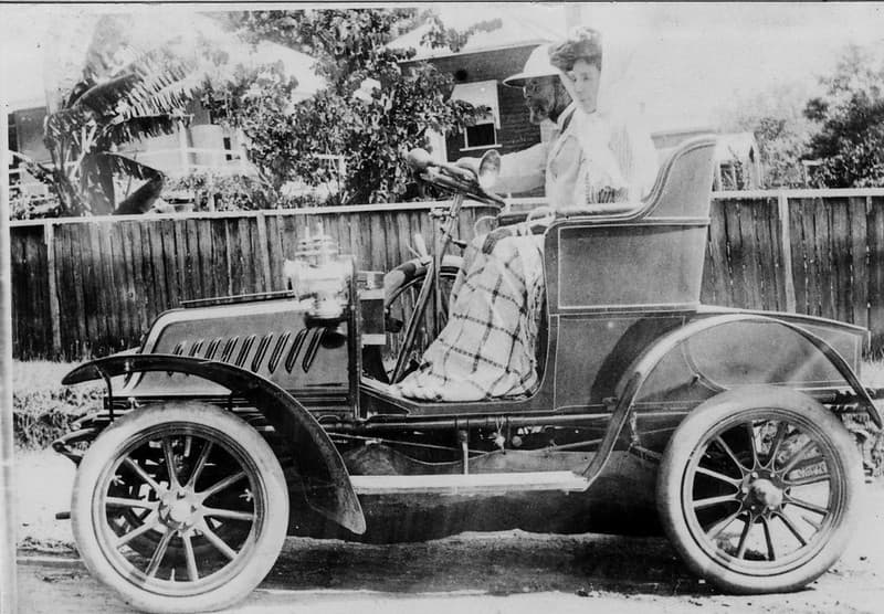 'Gentle Annie': Dr and Mrs A J Turner in an early model car, 1904
