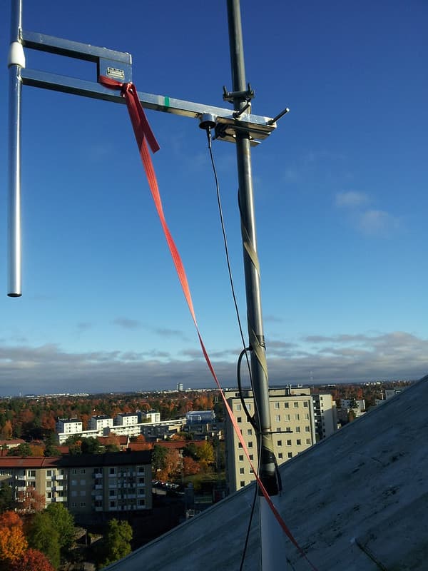 20121023 105852 FM 90,5 transmitter antenna