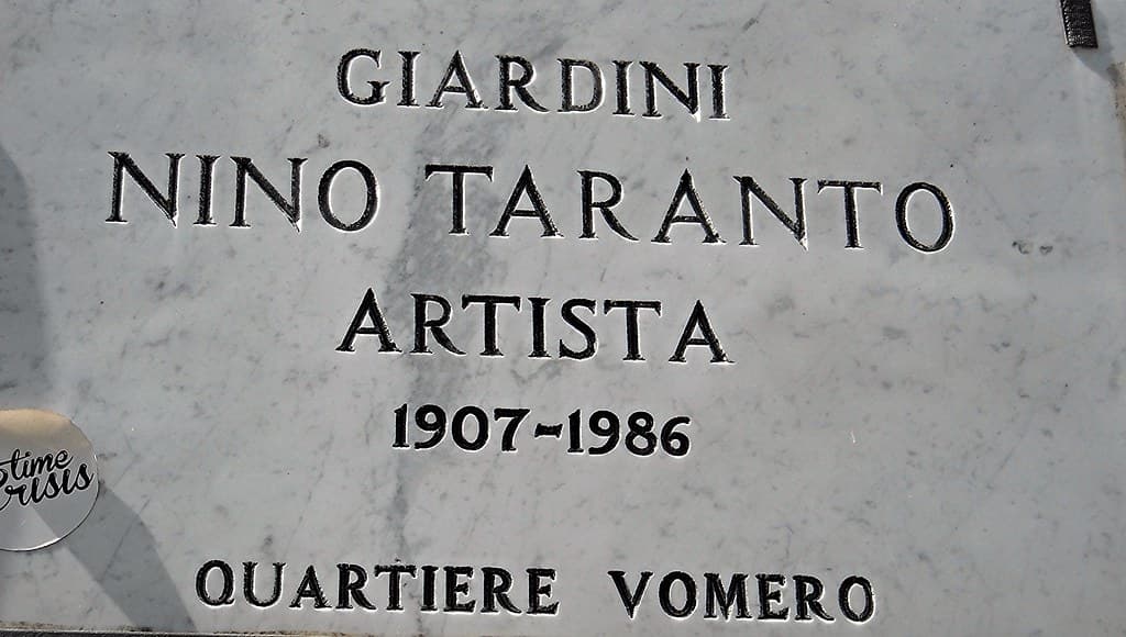 Street tablet on Nino Tatanto in Naples