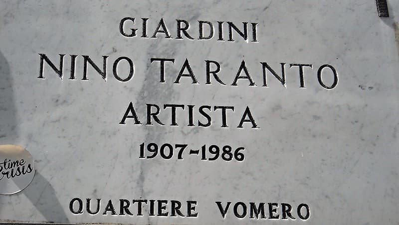Street tablet on Nino Tatanto in Naples