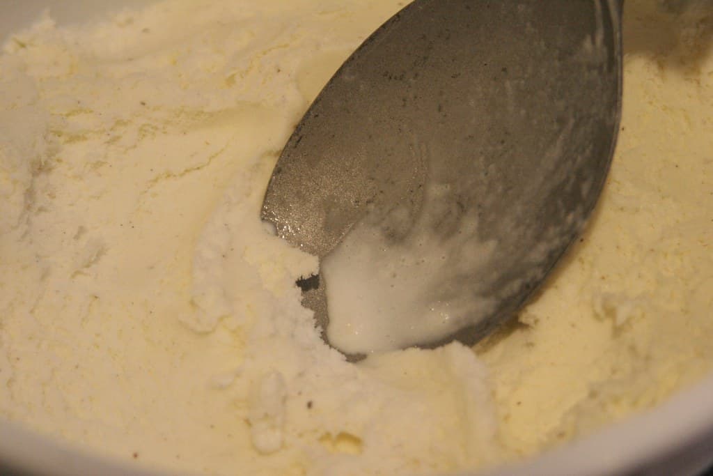 Midnight Kitchen making ice cream sandwiches 18July06 - 5
