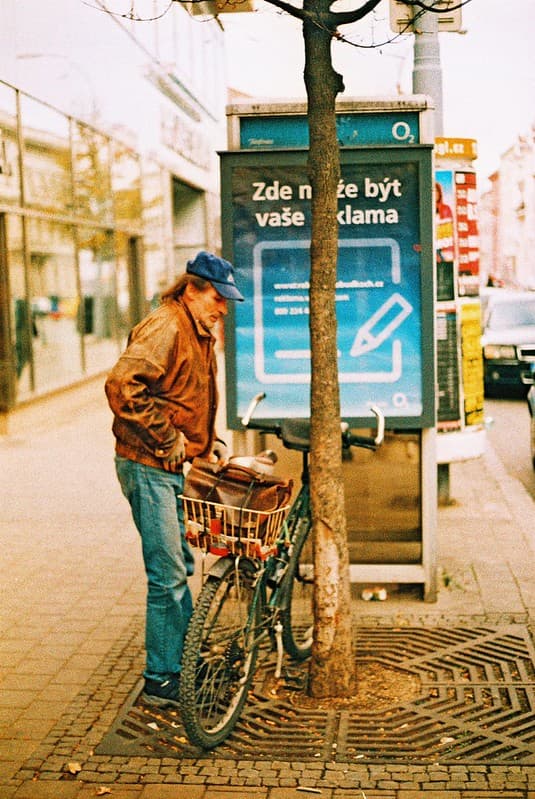 Canon EOS 30 - Crossbird Film - Man with Bicycle