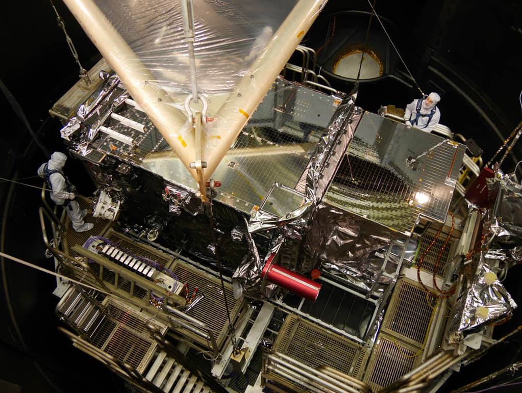GOES-R Satellite Lowered into Thermal Vacuum Chamber