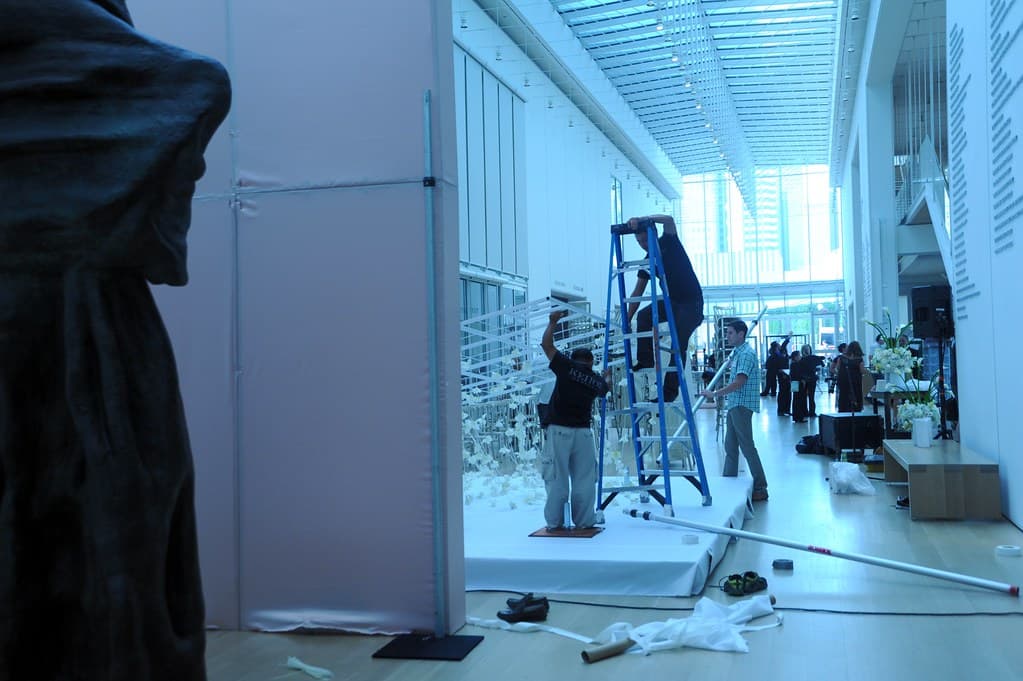 Awkwardinstallation, bluelight, chicagoartinstitute