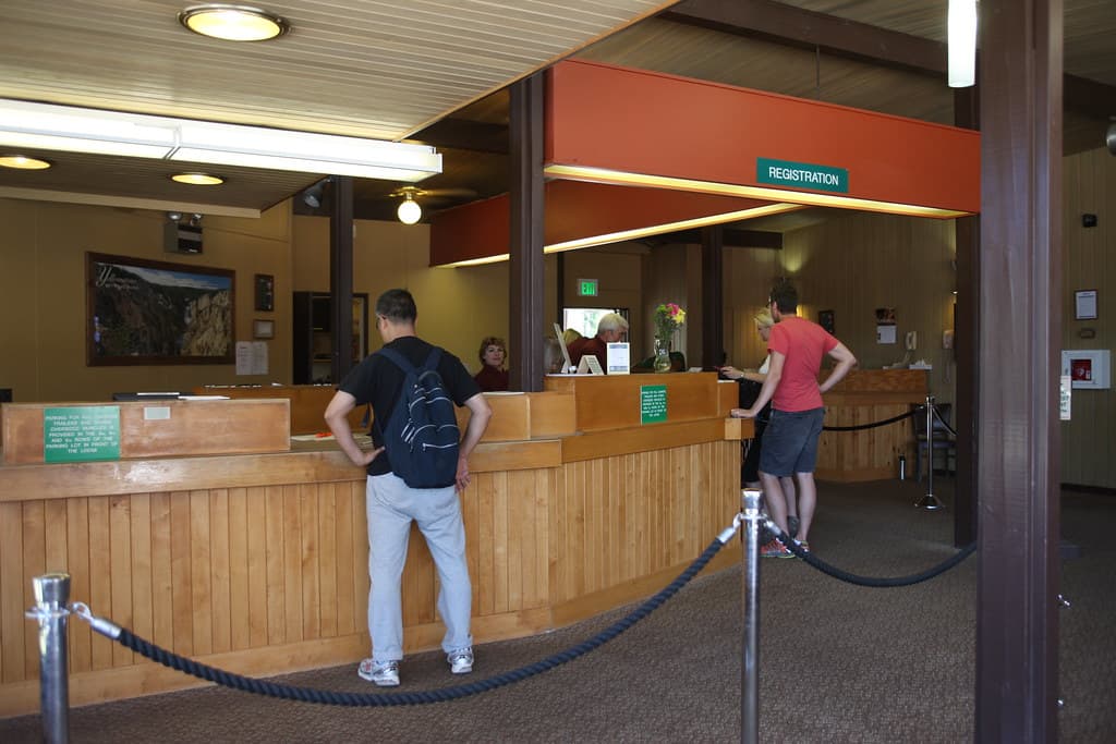 Canyon Lodge, registration desk