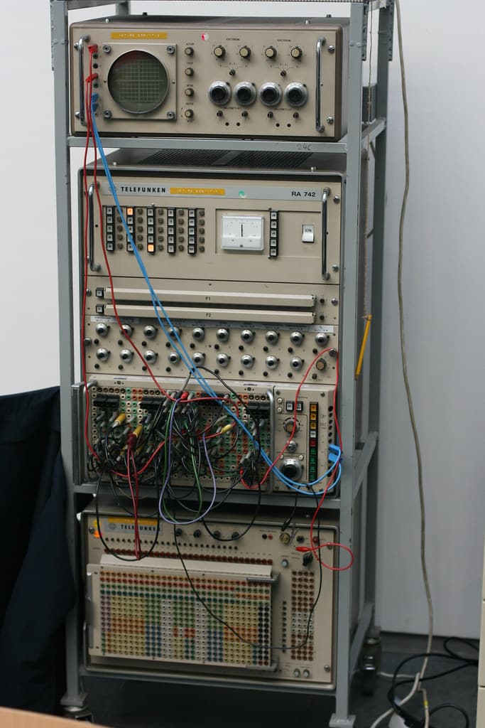 Telefunken RA 742 Analog Computer