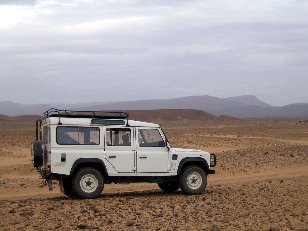 Range Rover in the desert