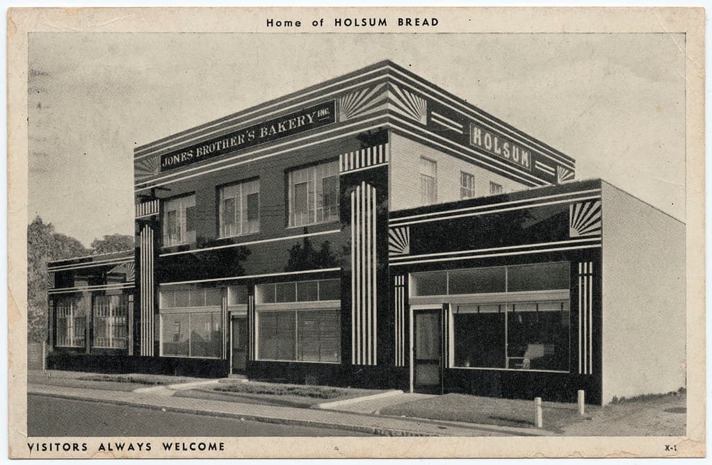 Home of Holsum Bread, Visitors Always Welcome