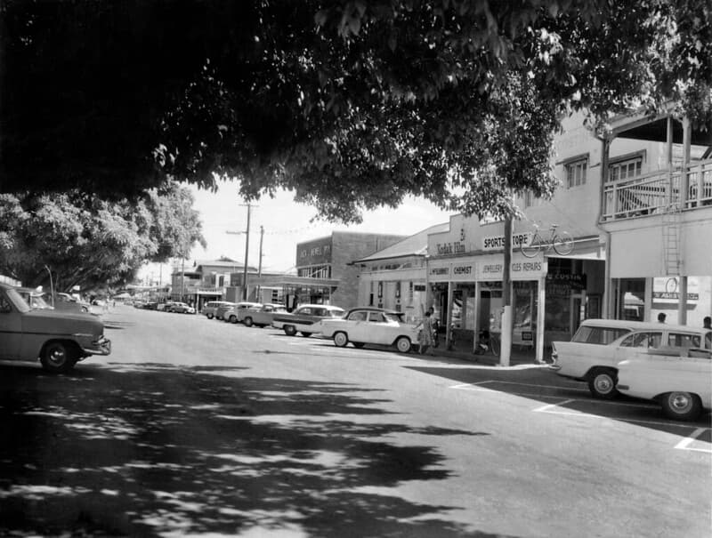 Cars parked on Byrnes Street, Mareeba