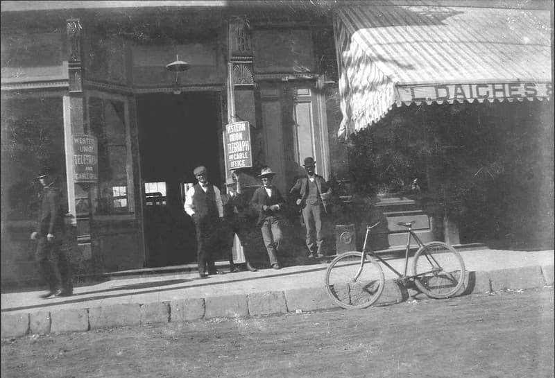 Western union telegraph and cable office, Laredo, TX, abt. 1910