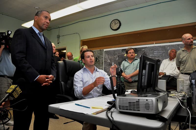 Governor Patrick visits the 93 Fast 14 Traffic Room, July 19, 2011